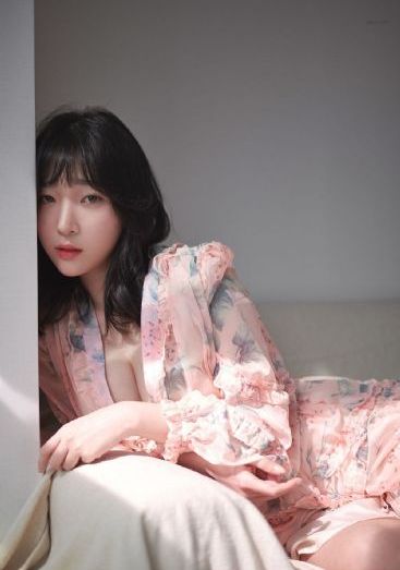 欧美50岁妇女大胆写真_影院在线观看