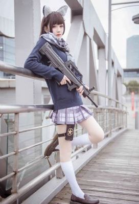 欧美明星羽绒服街拍_高清迅雷下载