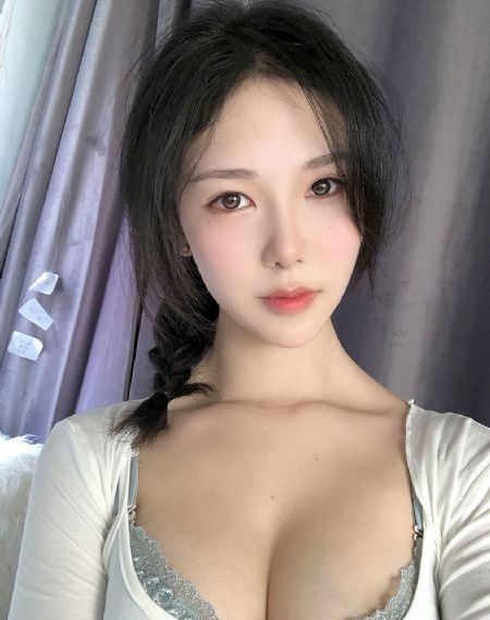 国产欧美一区二区vr_国产剧动漫免费观看