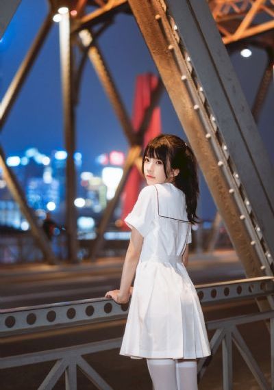 日韩精品最新在线梨子手机官网_午夜伦不卡高清在线观看