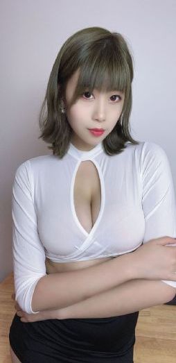 欧美打野战_4K完整在线观看
